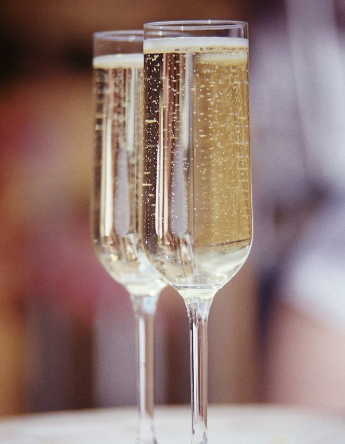 Copas de vino espumoso